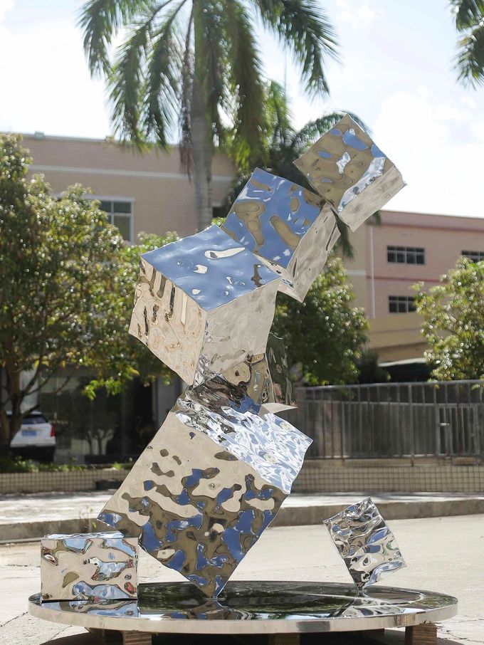 Silver color Hotel Lobby Sculpture Geometric Water Waves Three Dimensional Rubik'S Cube Sculpture 2